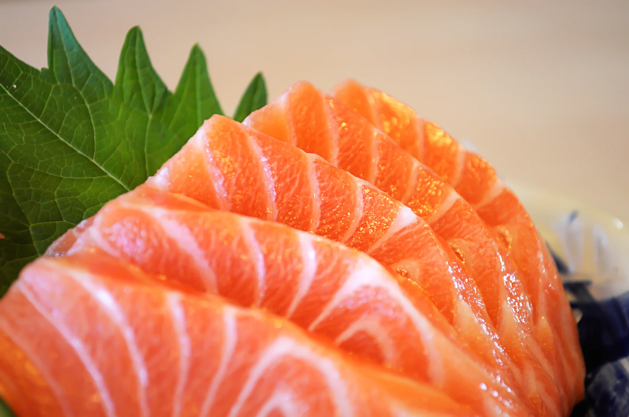 Sashimi de Saumon Ōra King congelé - 100 gr